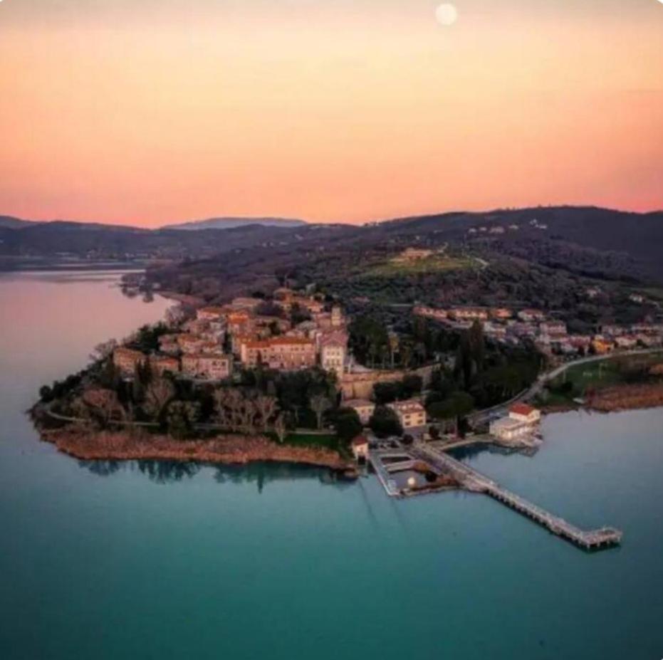 Il Borgo Antico Villa Monte del Lago Exterior foto